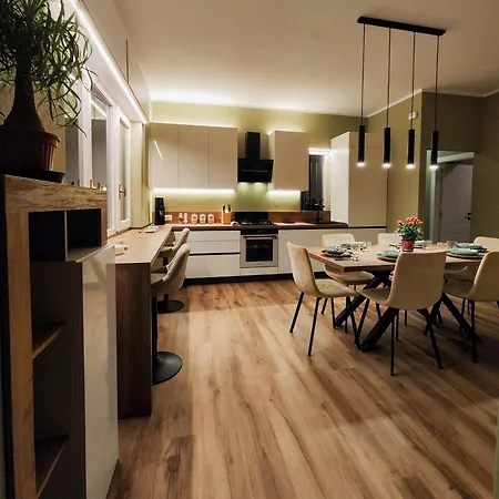 Willa Laguna Blu - Da Sogno Con Idromassaggio Panoramico Sul Di Colico