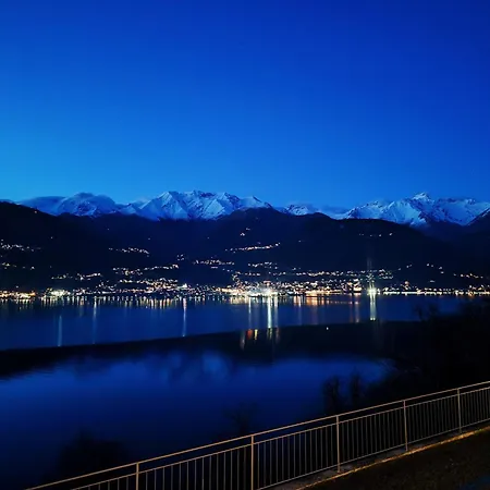 Villa Laguna Blu - Da Sogno Con Idromassaggio Panoramico Sul Di Colico
