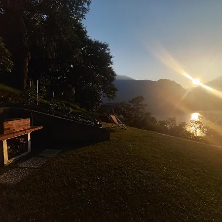 Villa Laguna Blu - Da Sogno Con Idromassaggio Panoramico Sul Di Colico